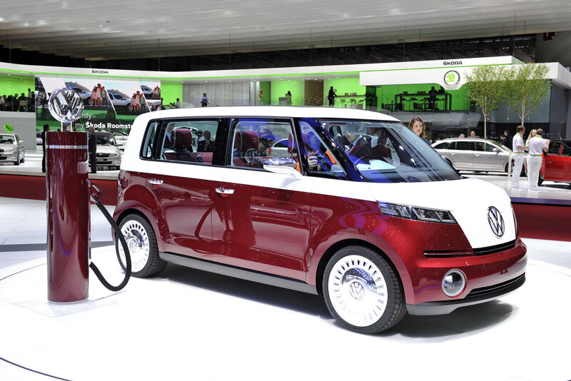 Red and White Concept Car — Neutral