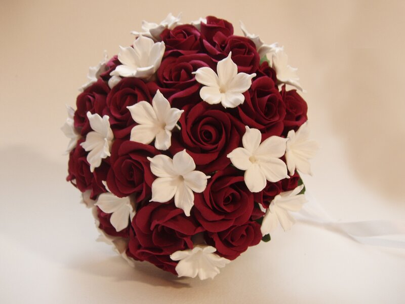 Red and White Flower Bouquet — Calm, Photograph, Roses