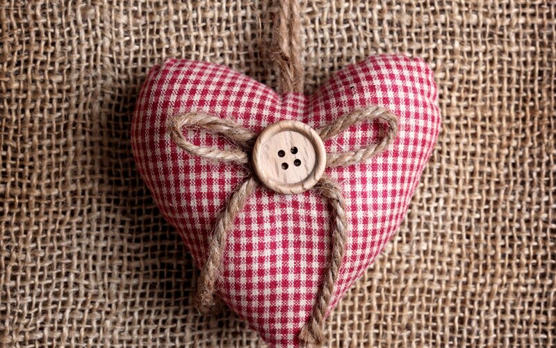 Red and White Heart — Calm