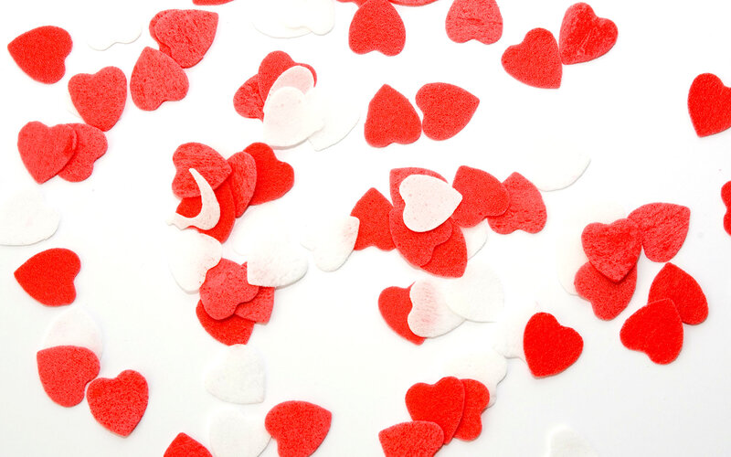 Red and White Heart Confetti