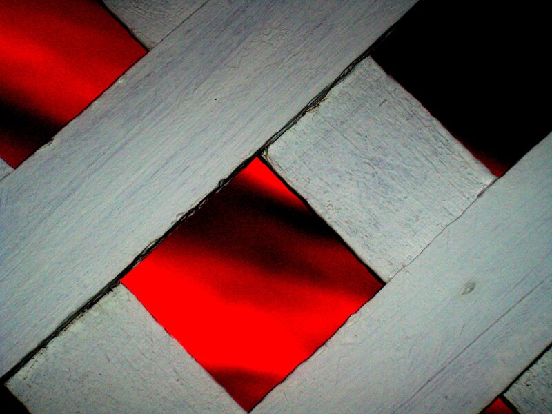 Red and White Lattice