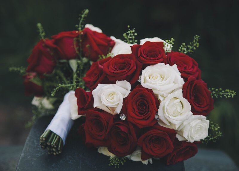 Red and White Rose Bouquet — Romantic