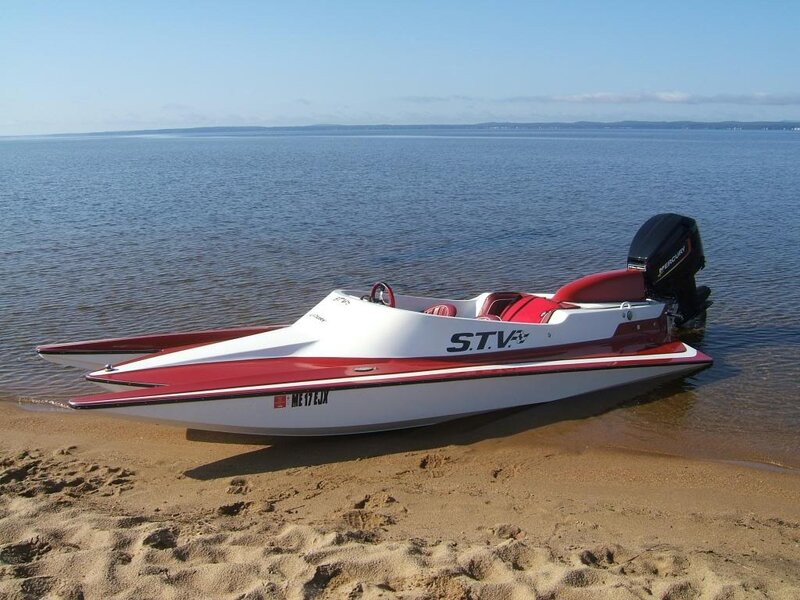 Red and White Speedboat — Serene