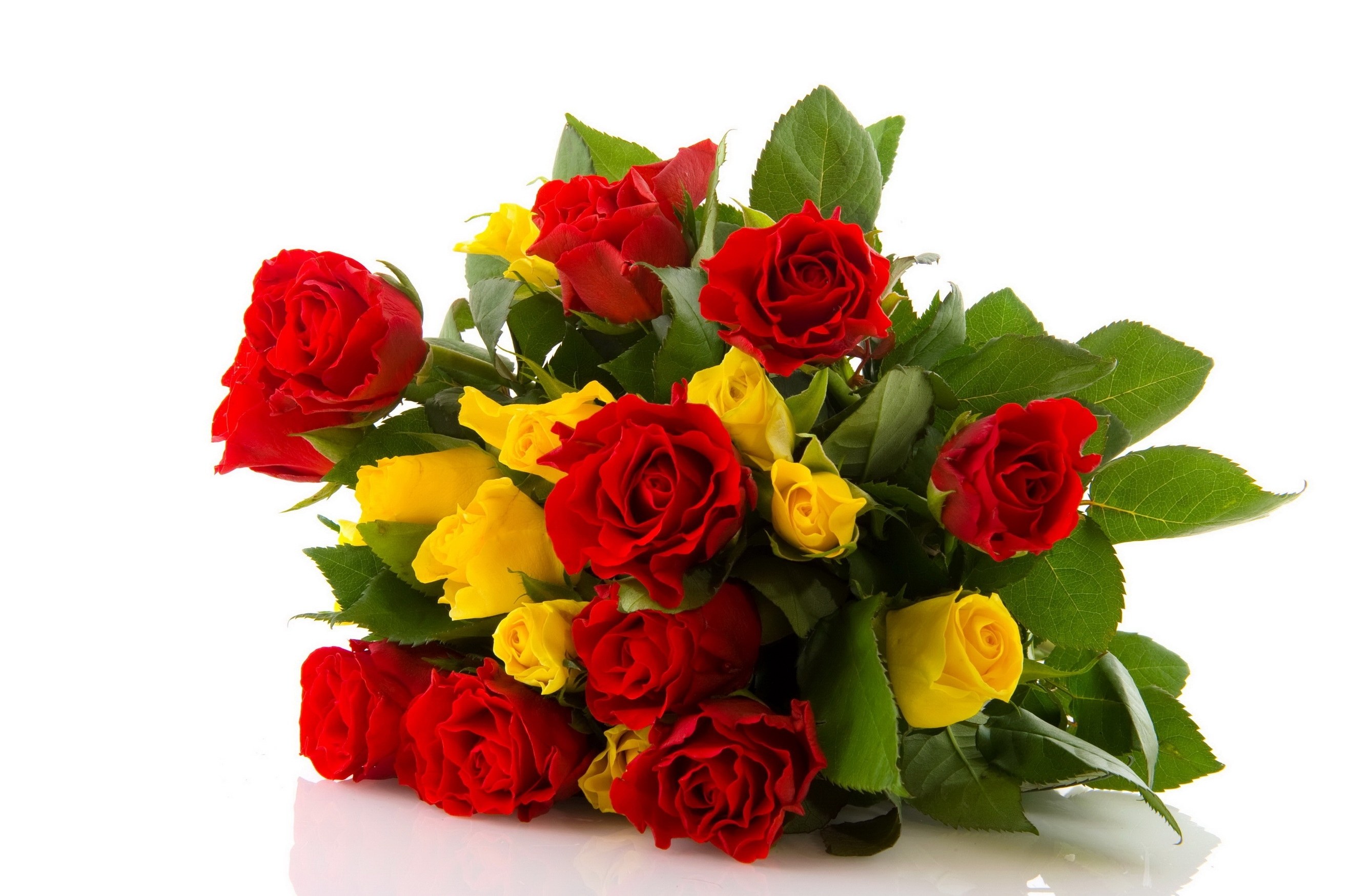 Red and yellow rose bouquet
