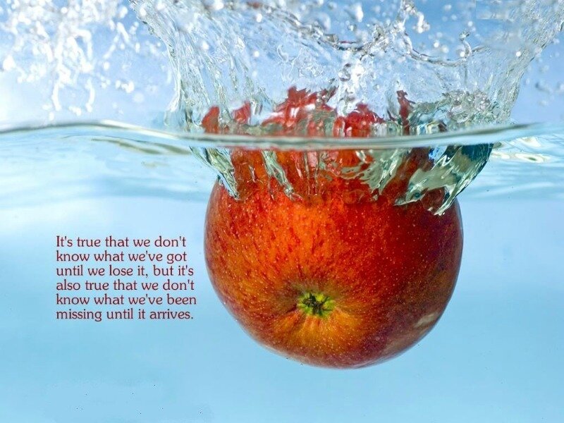 Red Apple in Water — Blue