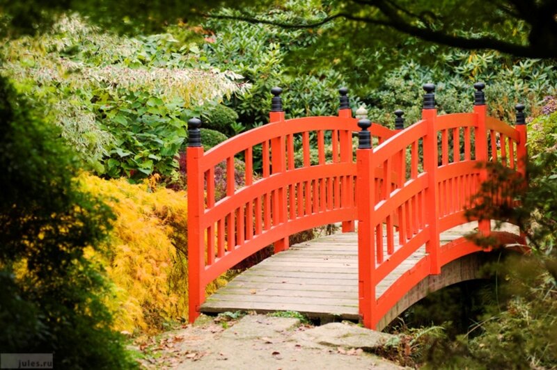 Red Arched Bridge — Serene