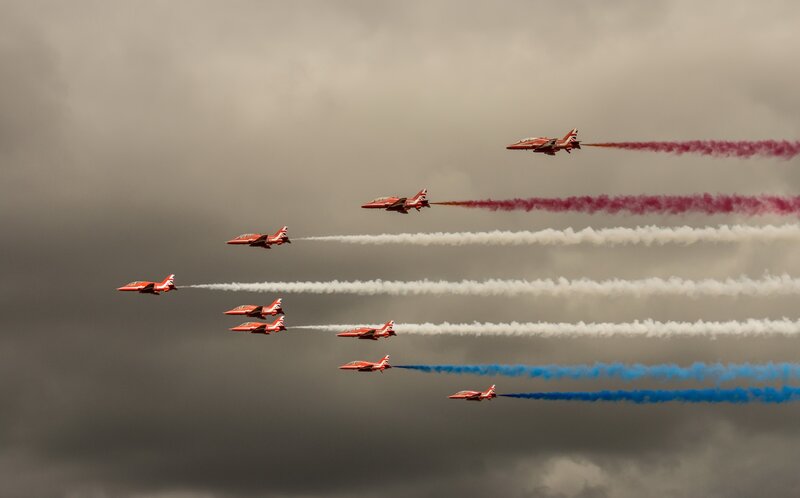 Red Arrows Aerobatic Team — Dramatic