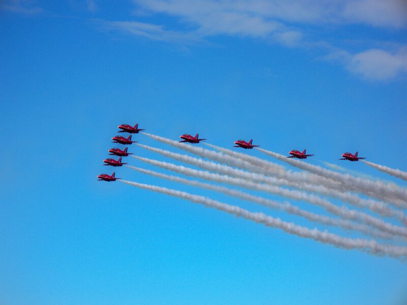 Red Arrows in formation