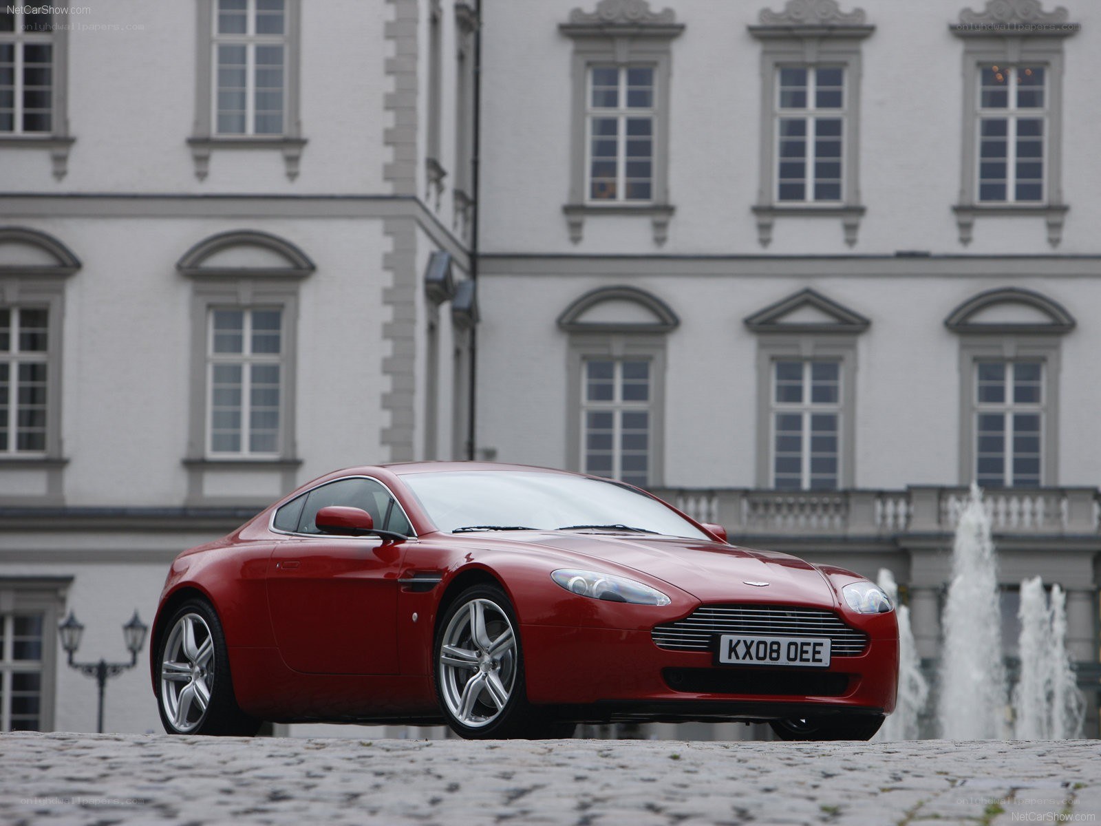 Red Aston Martin V8 Vantage