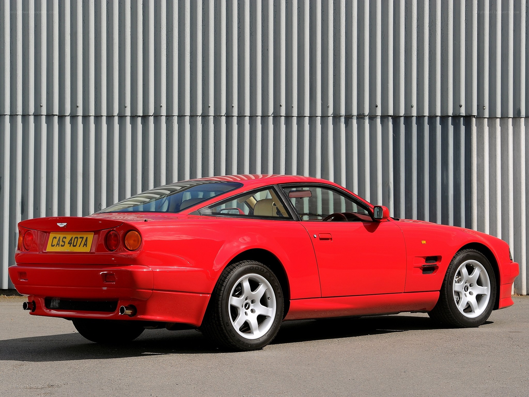 Red Aston Martin V8 Vantage