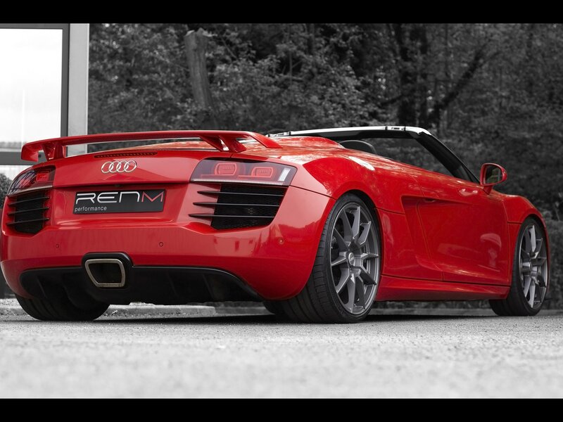 Red Audi R8 Spyder
