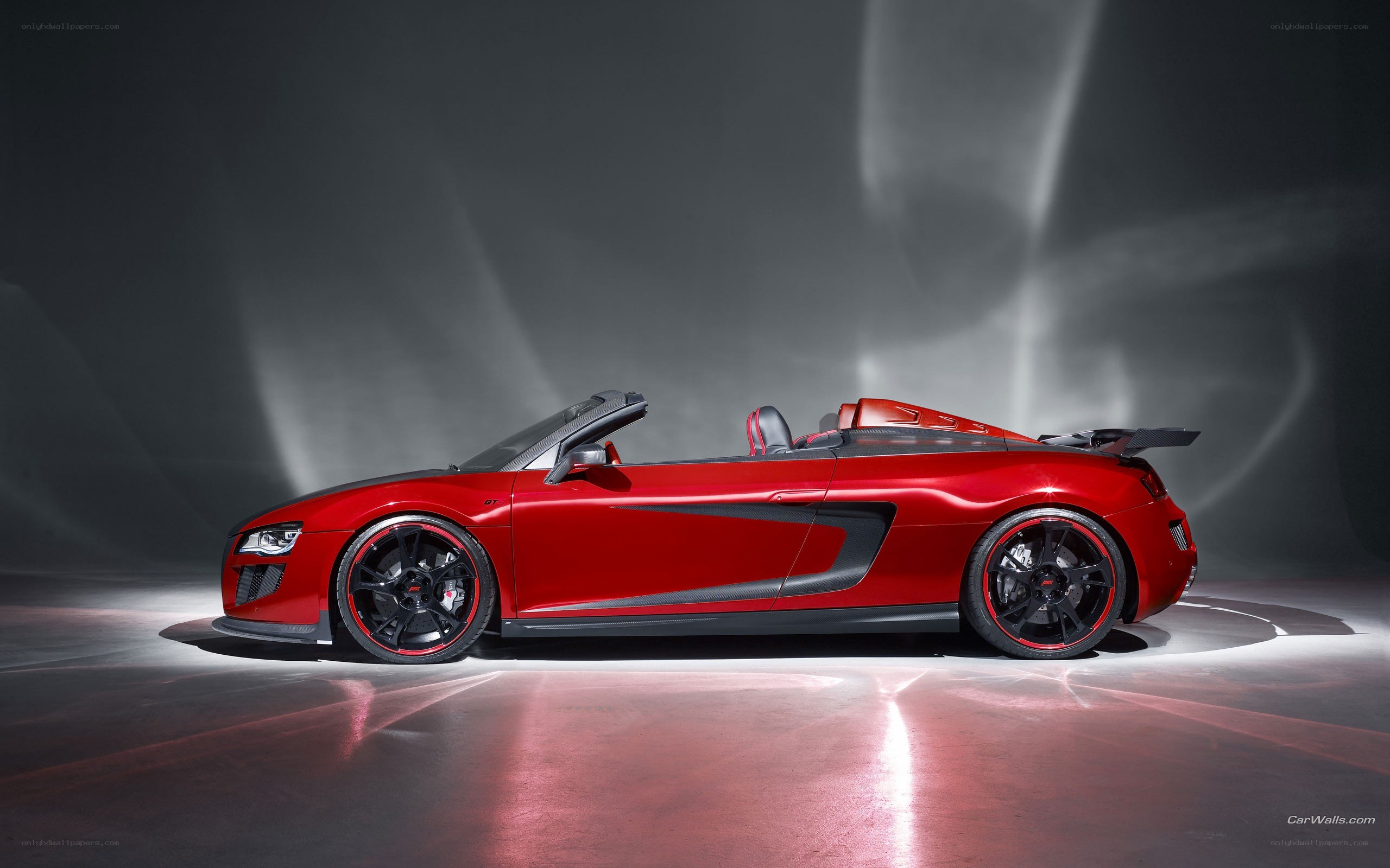 red audi r8 spyder