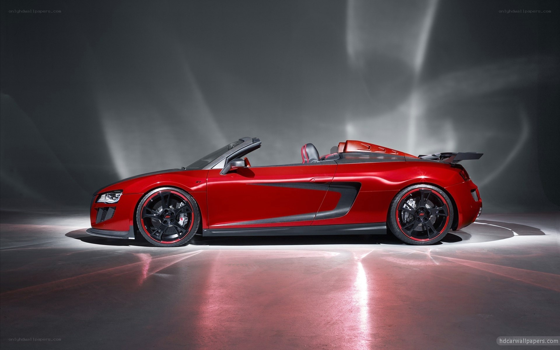 red audi r8 spyder