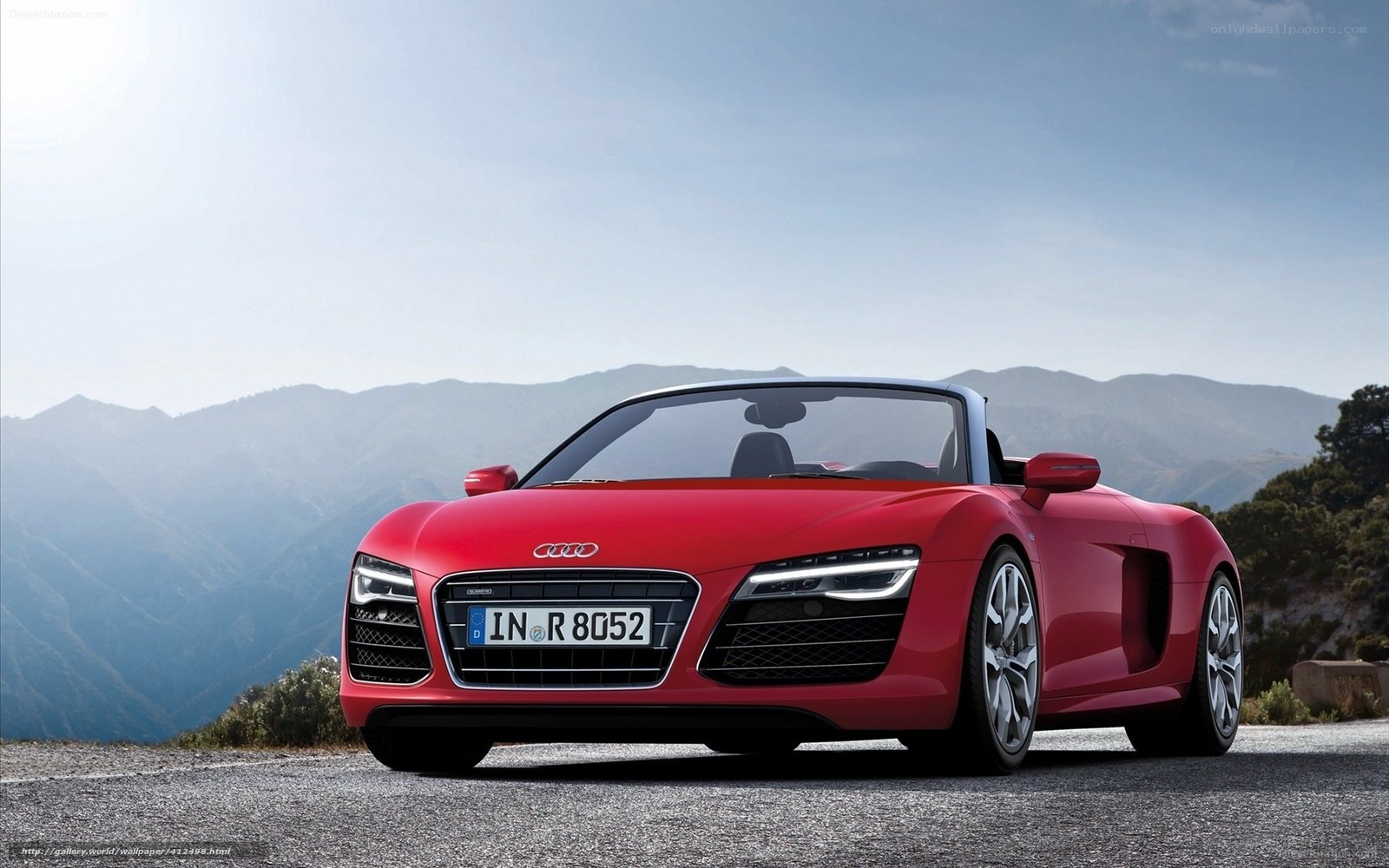 Red Audi R8 Spyder