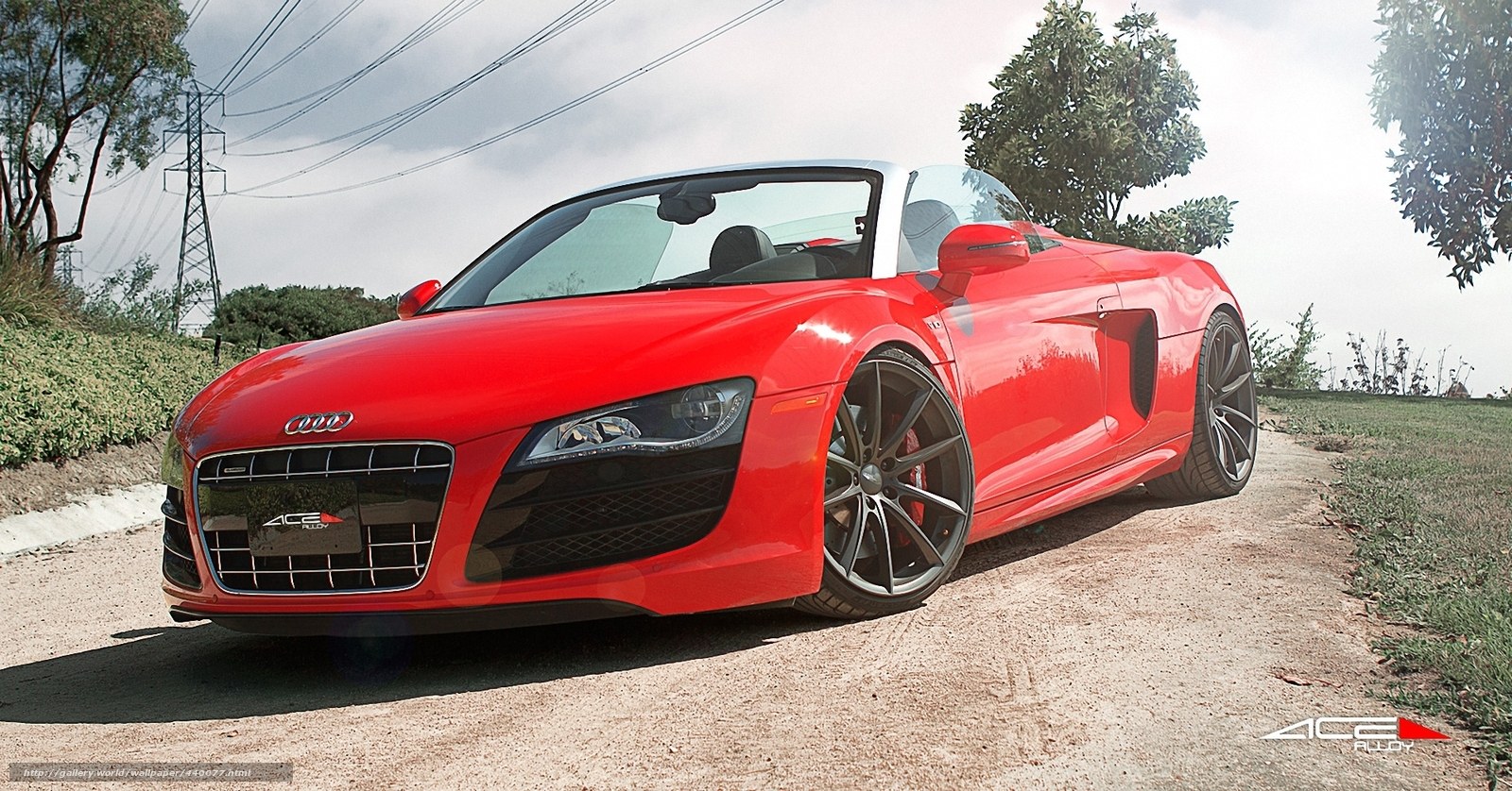 Red Audi R8 Spyder