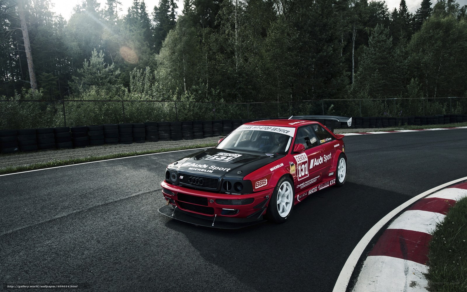 red audi race car on track
