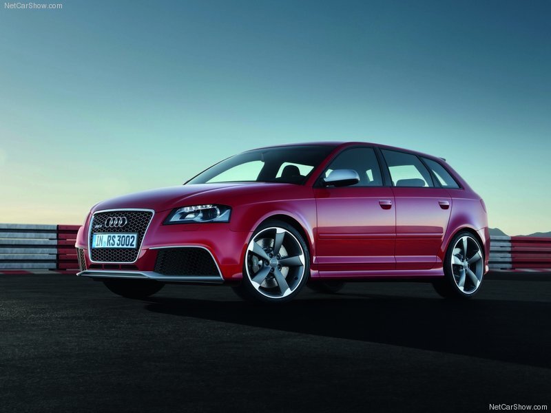 Red Audi Rs3 Sportback — Dramatic