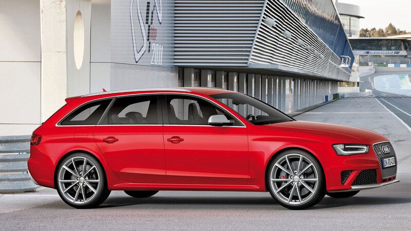 Red Audi Station Wagon — Dynamic