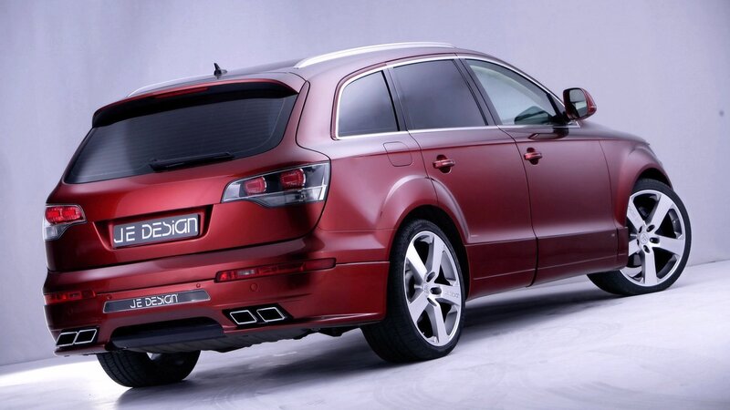 red audi suv rear view
