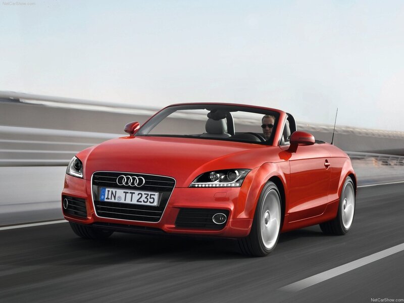 Red Audi Tt Roadster — Dynamic