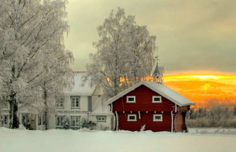 Red Barn in Snow — Serene