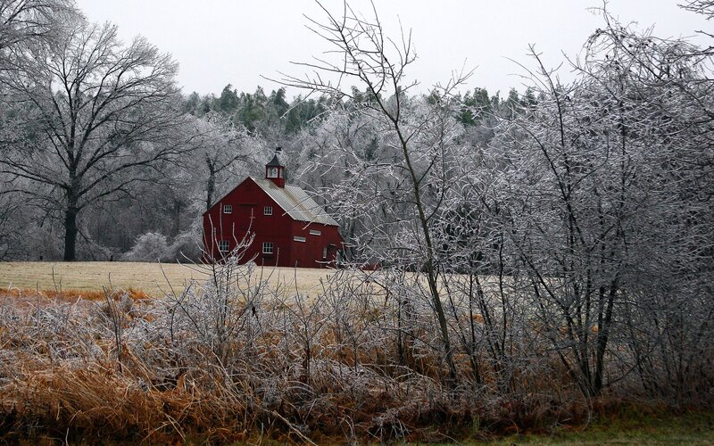 Red Barn in Winter — Cold