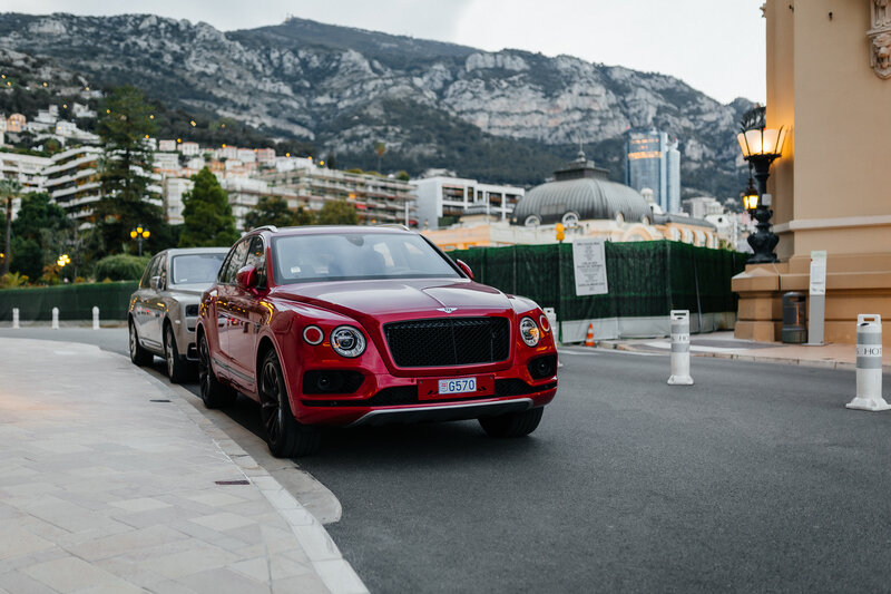 Red Bentley Suv — Calm