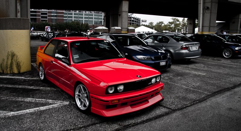 Red Bmw E30 M3 — Dramatic