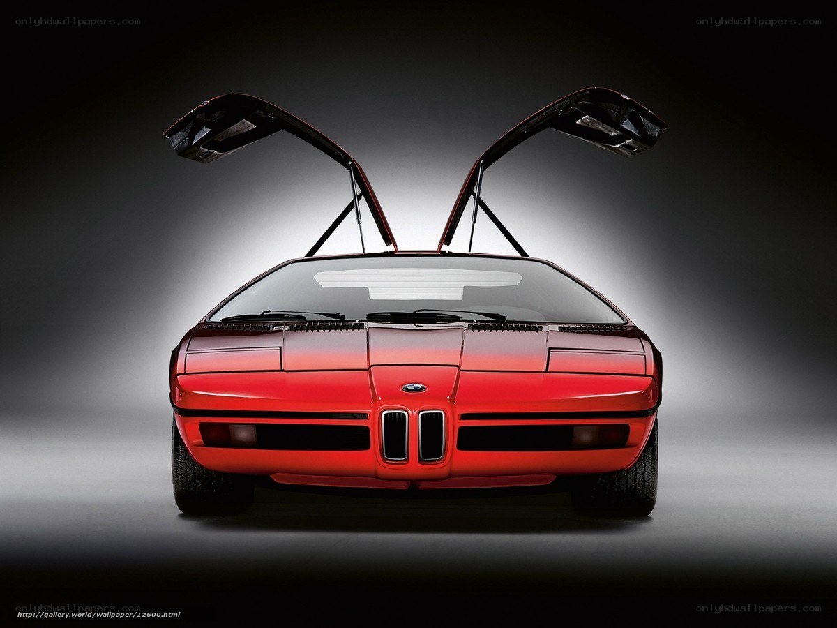 Red BMW M1 with gullwing doors
