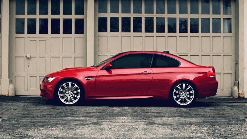 red bmw m3 coupe