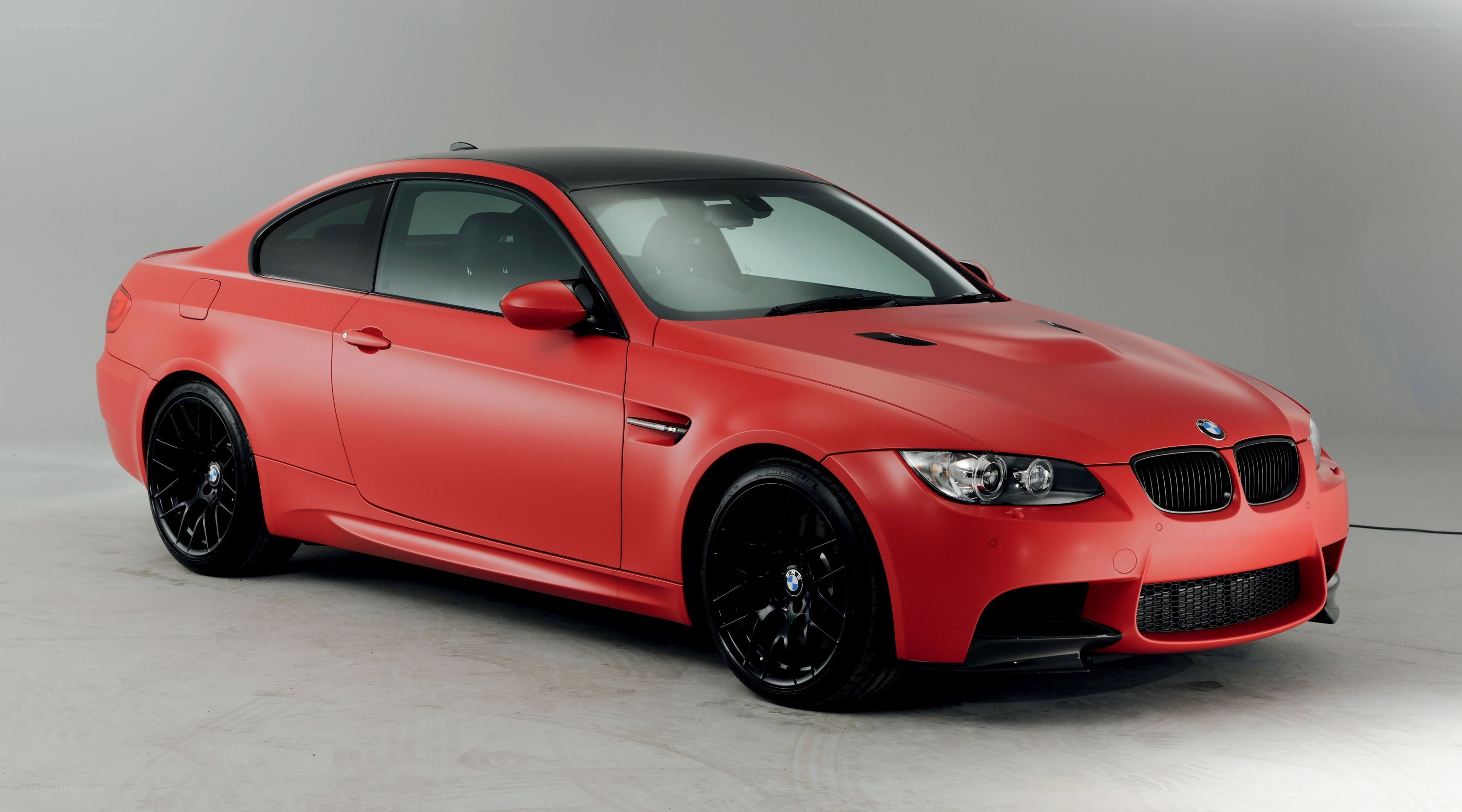 red bmw m3 coupe