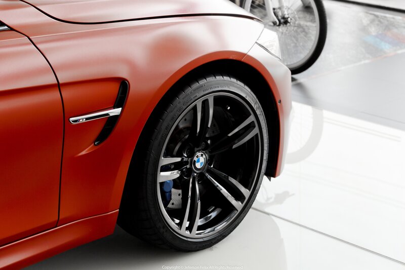 Red Bmw M3 Wheel — Neutral
