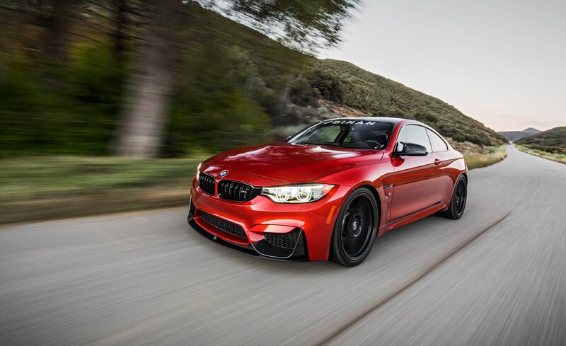 Red Bmw M4 Coupe — Dynamic