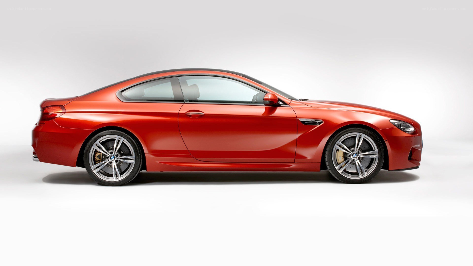 red bmw m6 coupe