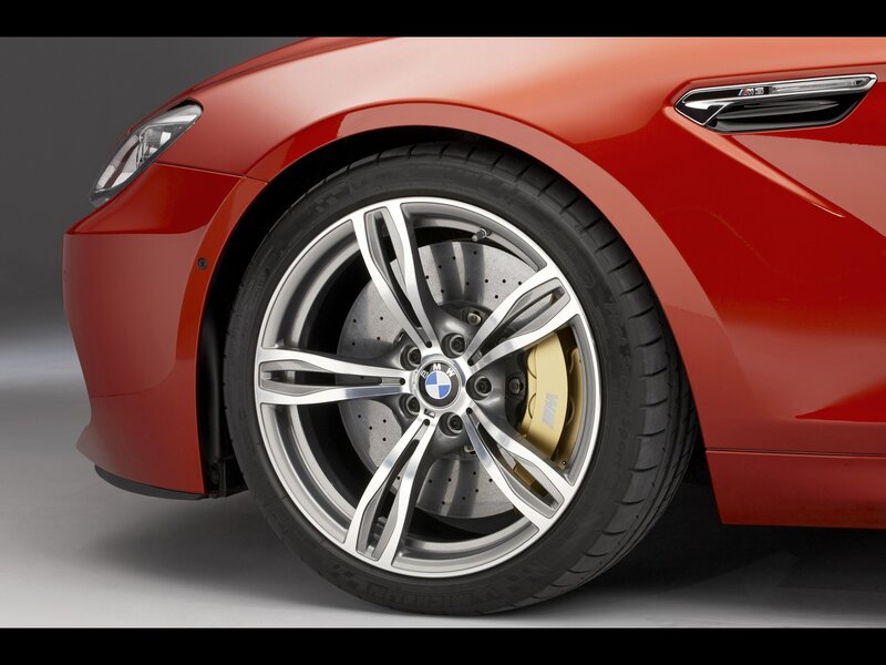 red bmw m6 wheel