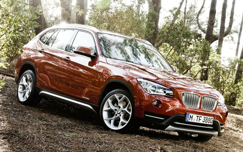 Red Bmw X1 Suv — Natural, Afternoon, Photograph, Trees
