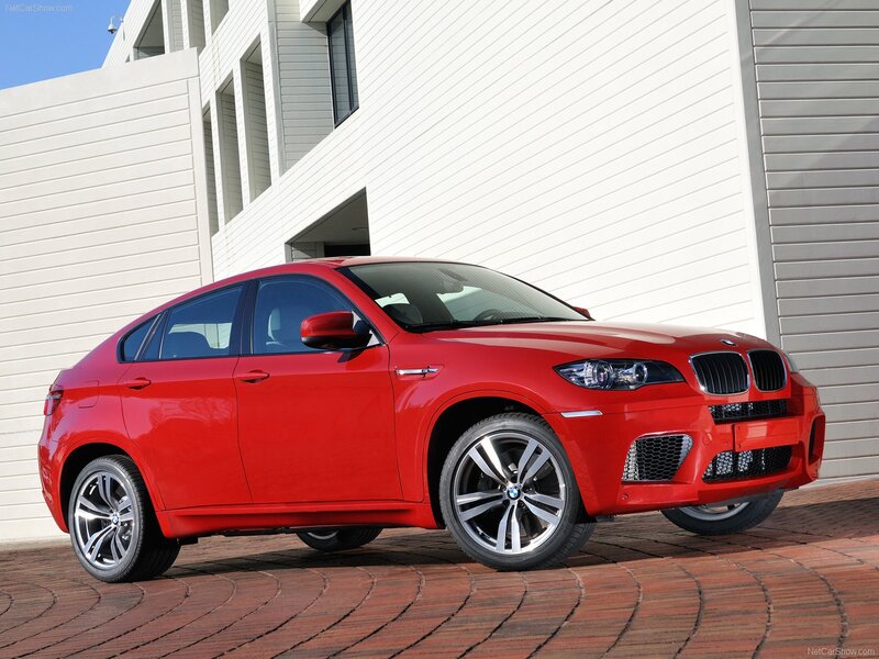 Red Bmw X6 M — Neutral