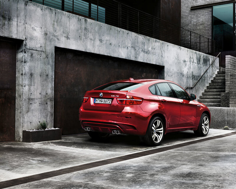 Red Bmw X6 M