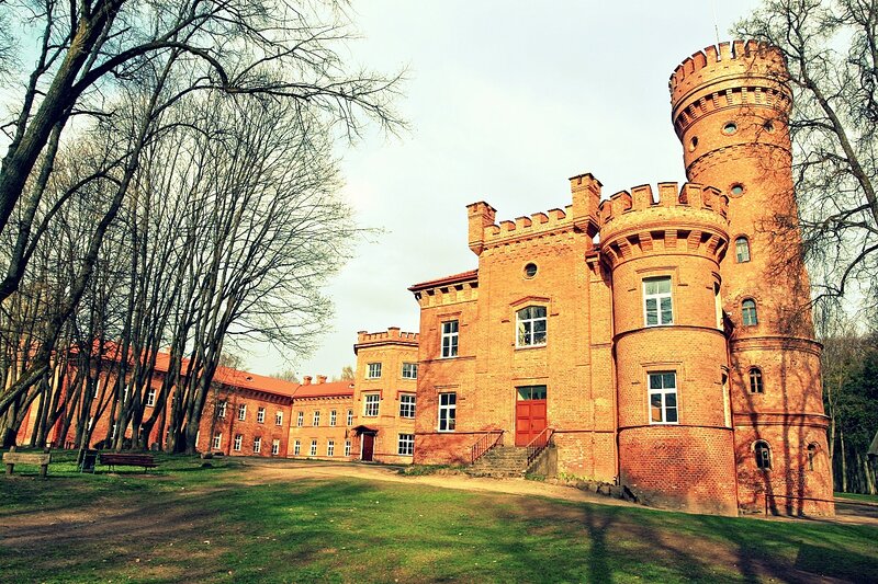 Red Brick Castle — Serene, Autumn