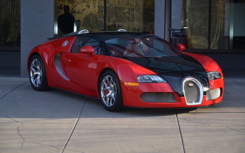 Red Bugatti Veyron — Dramatic, Afternoon