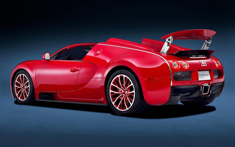 Red Bugatti Veyron — Dramatic, Photograph, Car, Rear Wing