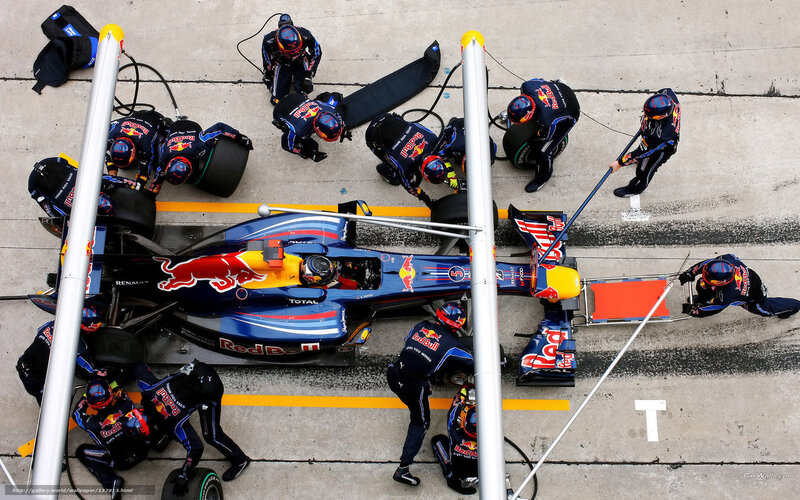 Red Bull Formula 1 Car — Blue, Dynamic, Photograph, Pit Crew, Tire