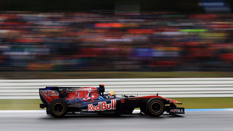 Red Bull Formula 1 Car — Dynamic
