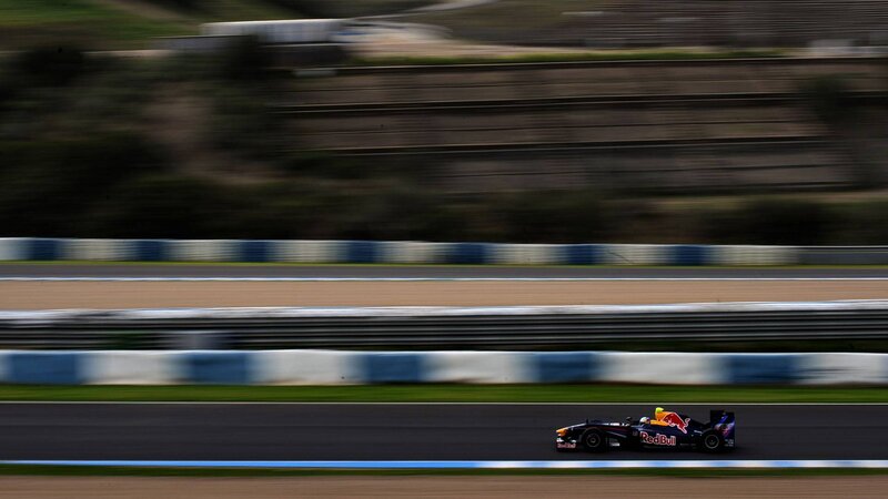 Red Bull Race Car — Black, Dynamic