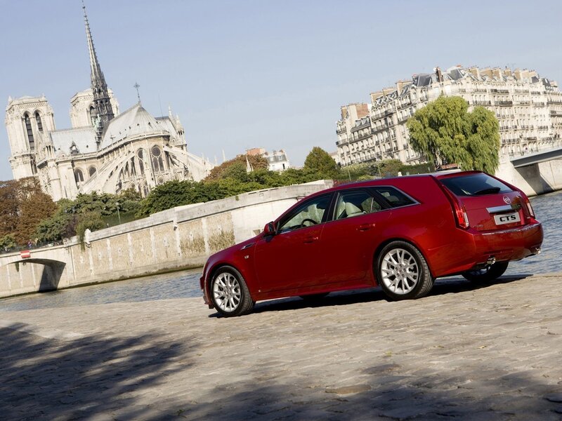 Red Cadillac CTS-V Wagon in Paris