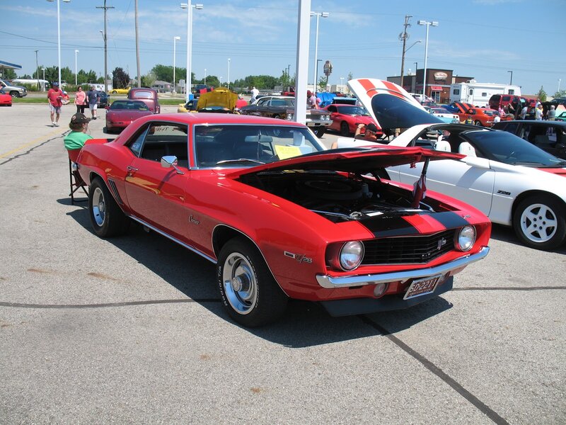 Red Camaro at Car Show — Outdoor