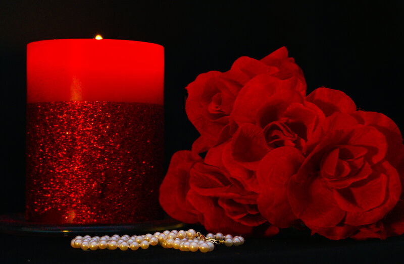 Red Candle with Roses