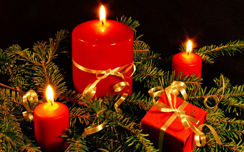 Red Candles and Gift — Festive, Winter, Photograph, Gift Box