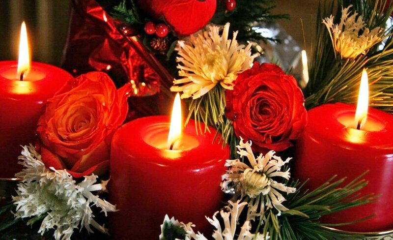 Red Candles with Flowers — Festive, Winter, Photograph