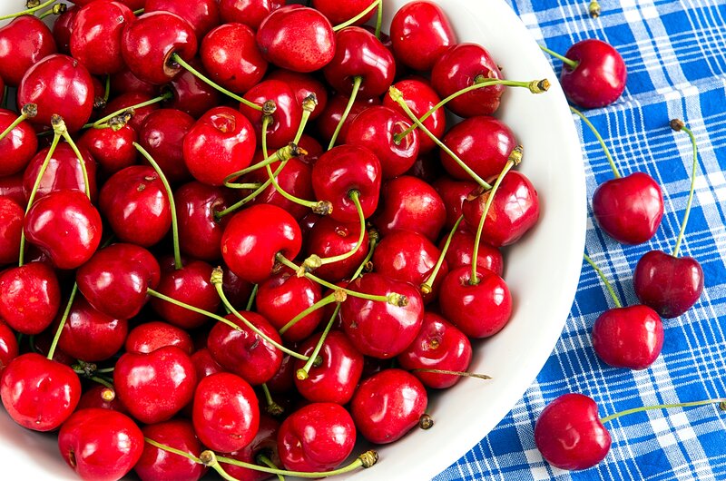 Red Cherries in a Bowl — Fresh, Photograph